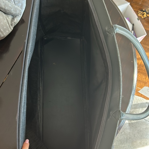 Incredible Tapestry Weekend Tote - Picture 8 of 8